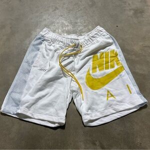 Nike Men's White and Yellow Athletic Shorts